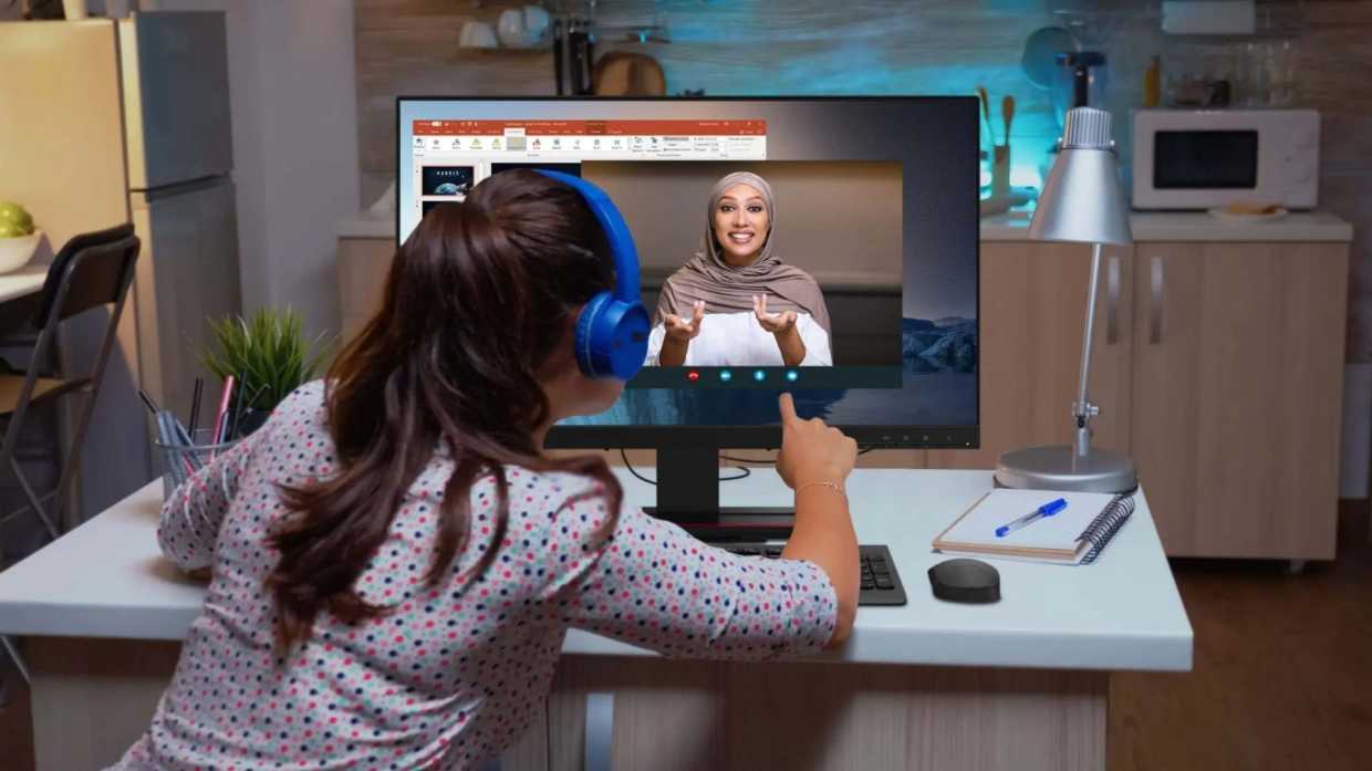 lenovo-monitor-2.jpg lenovo-monitor-2.jpg